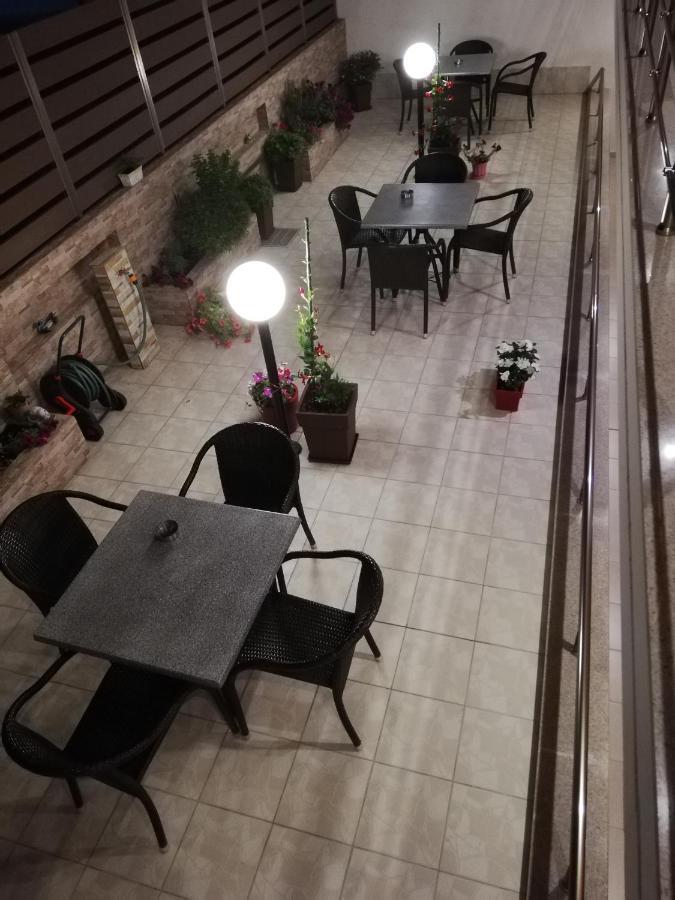 Paralía Denis Studios And Apartments מראה חיצוני תמונה