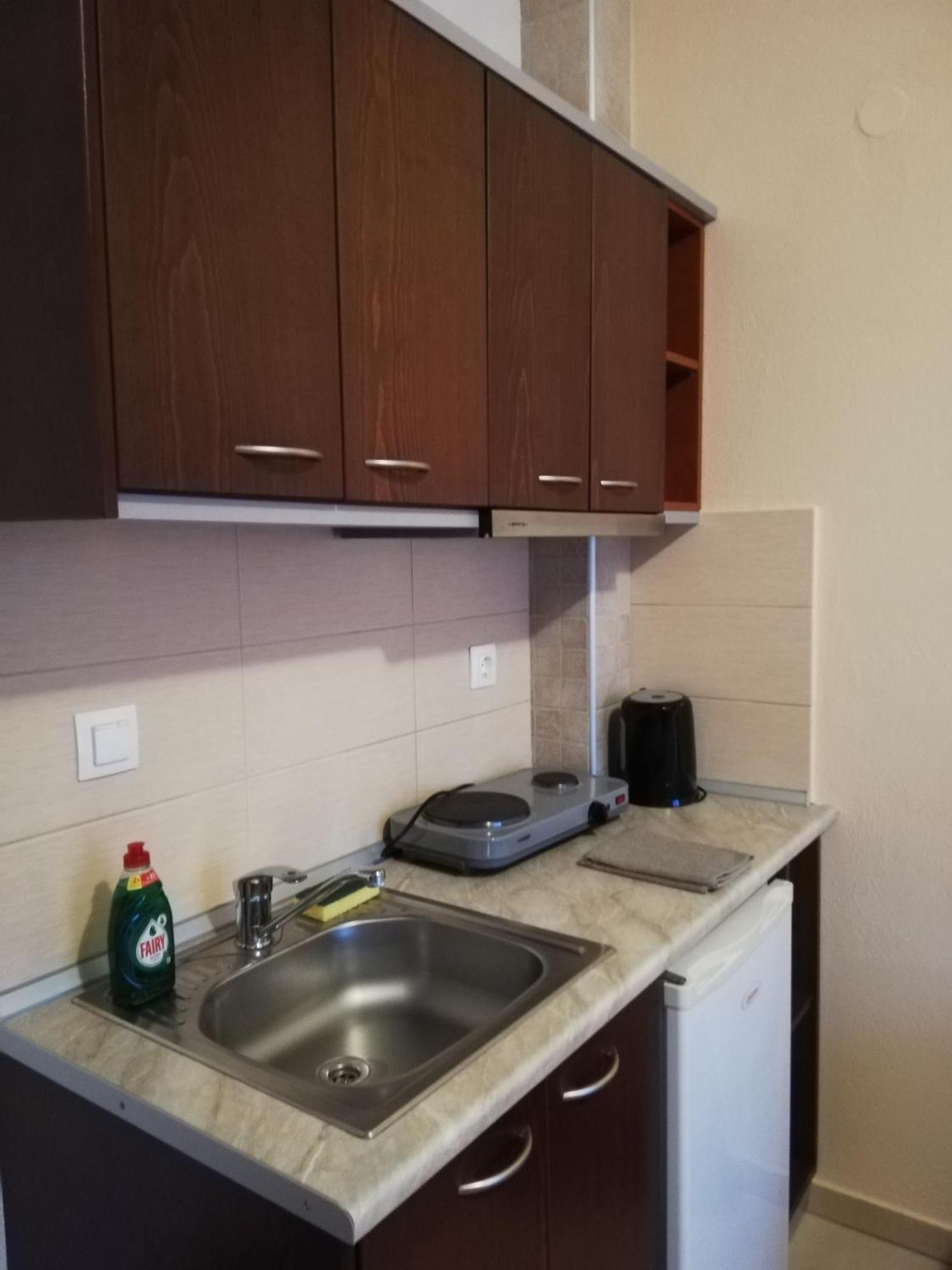 Paralía Denis Studios And Apartments מראה חיצוני תמונה