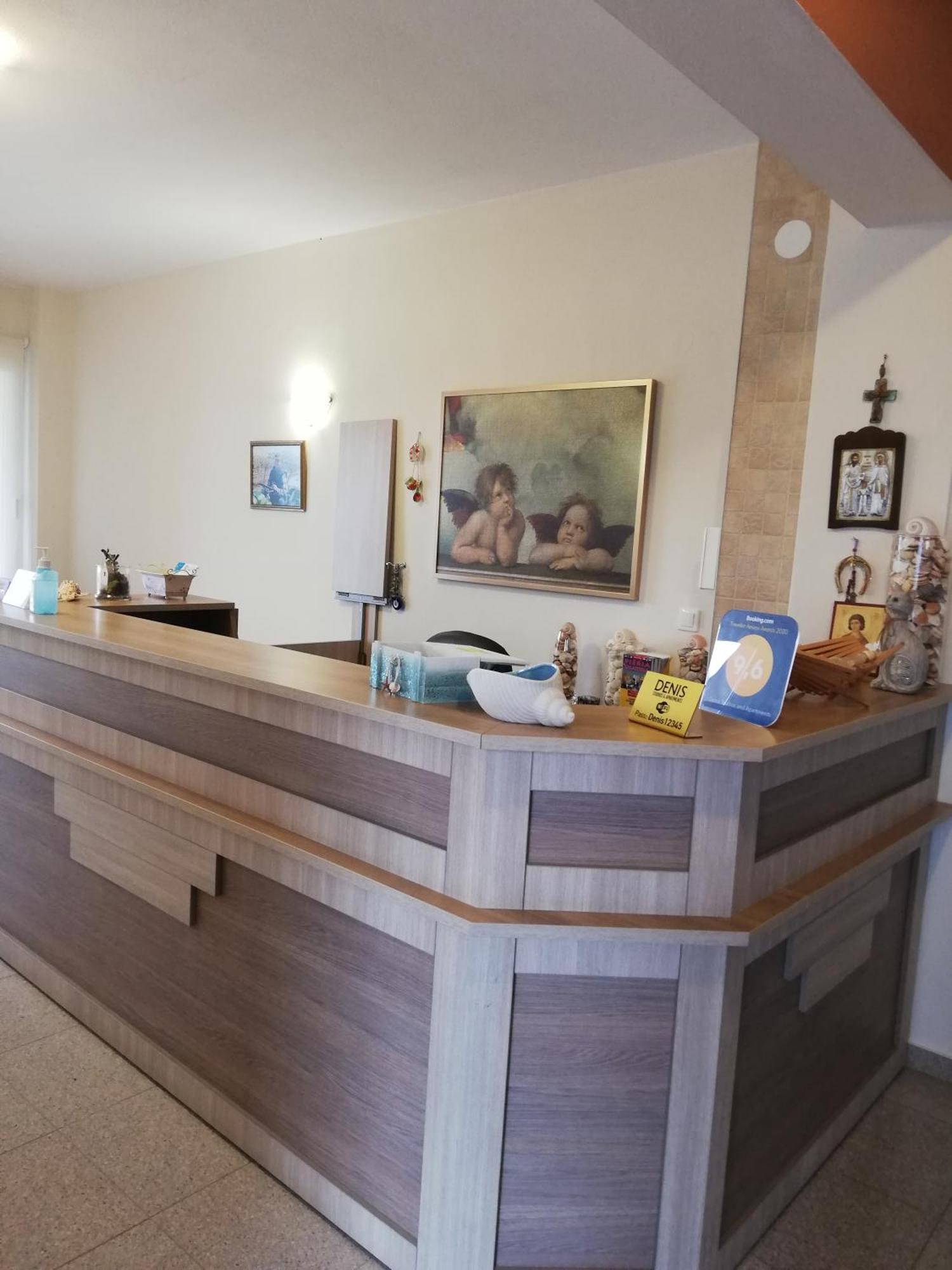 Paralía Denis Studios And Apartments מראה חיצוני תמונה