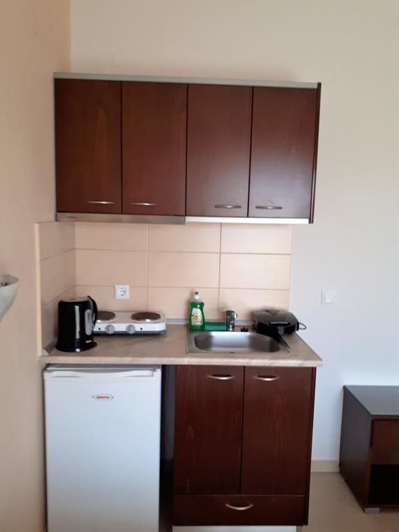 Paralía Denis Studios And Apartments מראה חיצוני תמונה